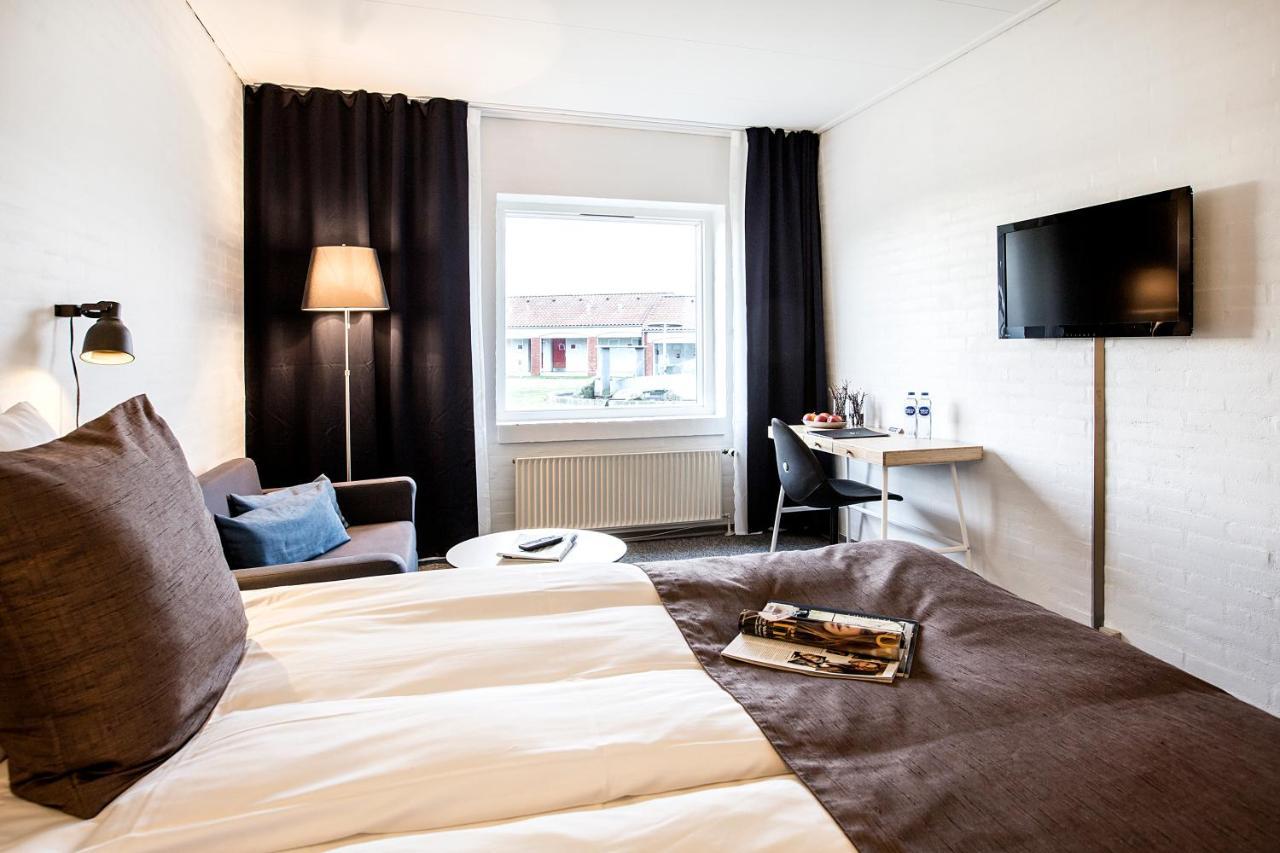 Ech Park Hotel Есбер Екстериор снимка